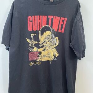Guhn twei Black Graphic T-Shirt